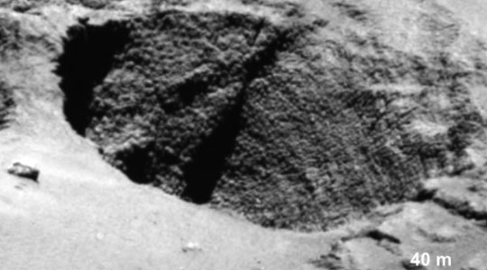 Close-ups of a curious surface texture on Comet 67P. Image credit: ESA/Rosetta/MPS.