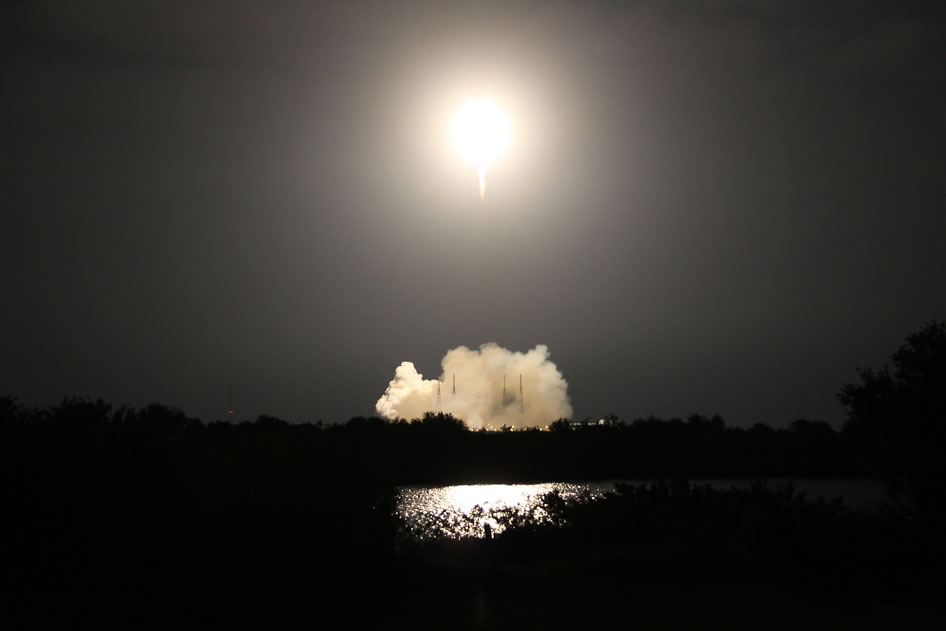 Liftoff of SpaceX Resupply Mission to the International Space Station